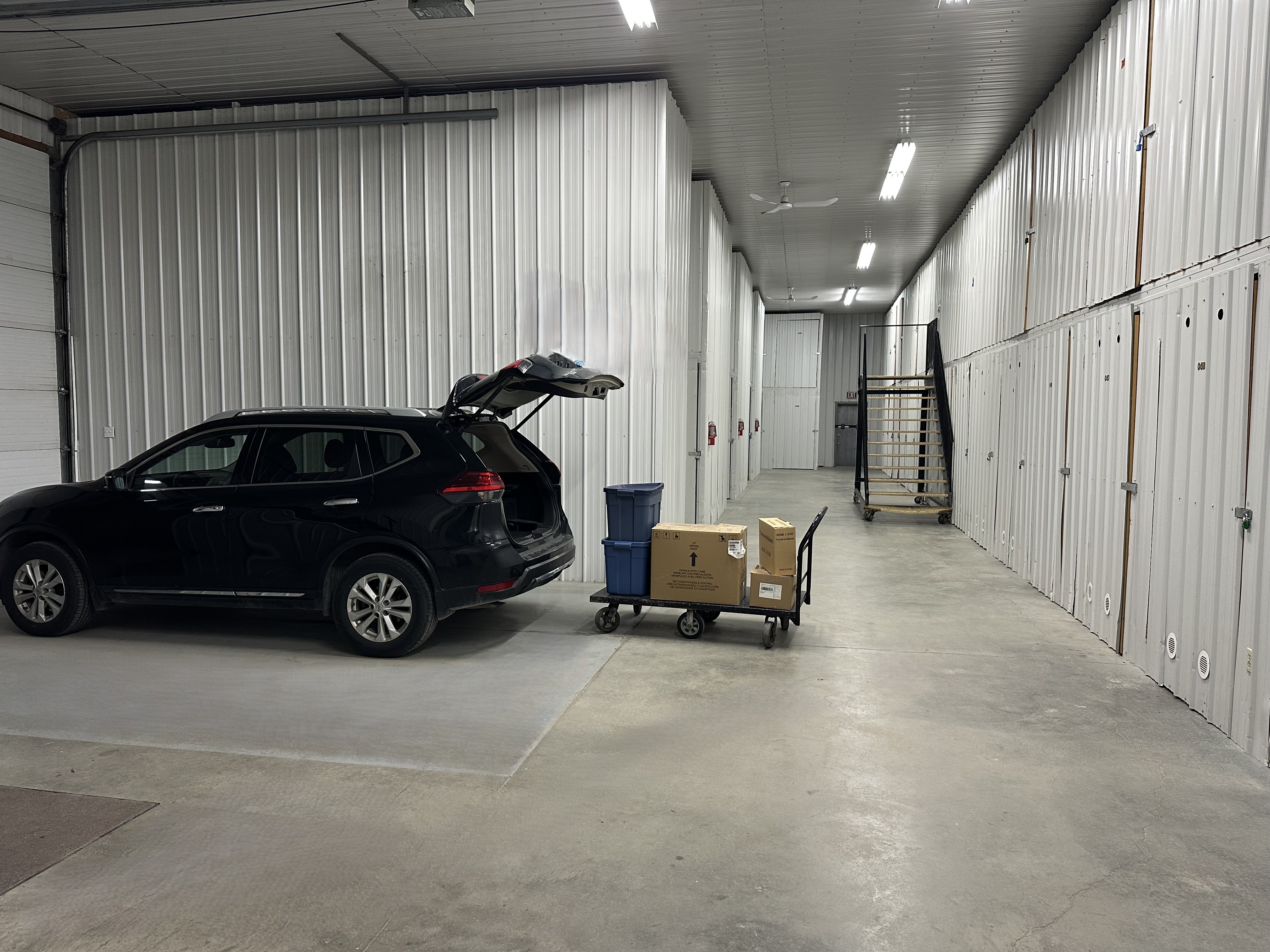 Fort Knox Storage 1057 Oxford St Sunnyside, Manitoba  R5R 0H9 Canada